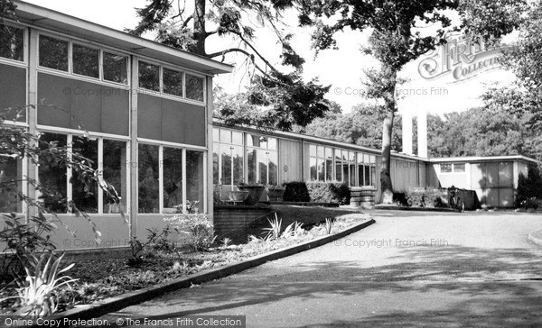 Photo of Welwyn Garden City, Templewood School c.1960