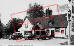 The Beehive Inn c.1955, Welwyn Garden City