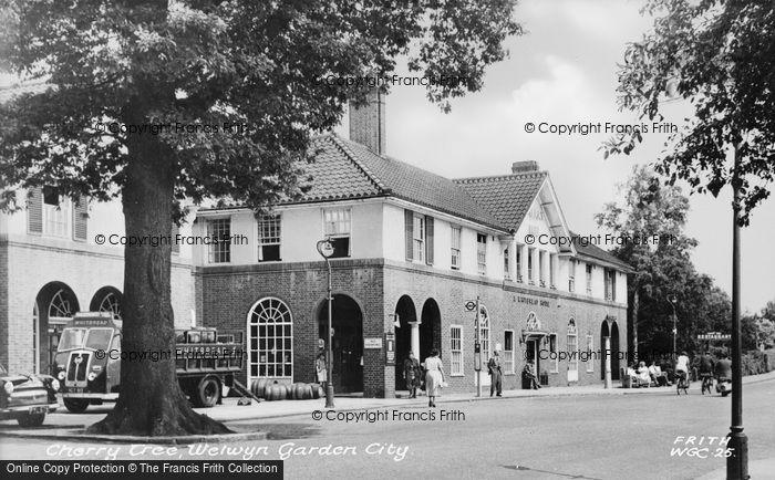 Photo of Welwyn Garden City, The Cherry Tree c.1955