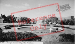 The Fountain c.1960, Welwyn Garden City
