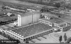 The Shredded Wheat Factory c.1955, Welwyn Garden City