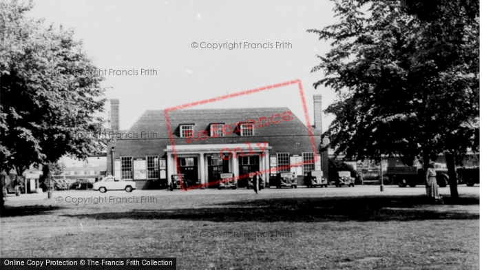 Photo of Welwyn Garden City, The Station c.1955