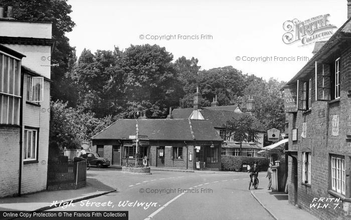 Photo of Welwyn, High Street c.1955