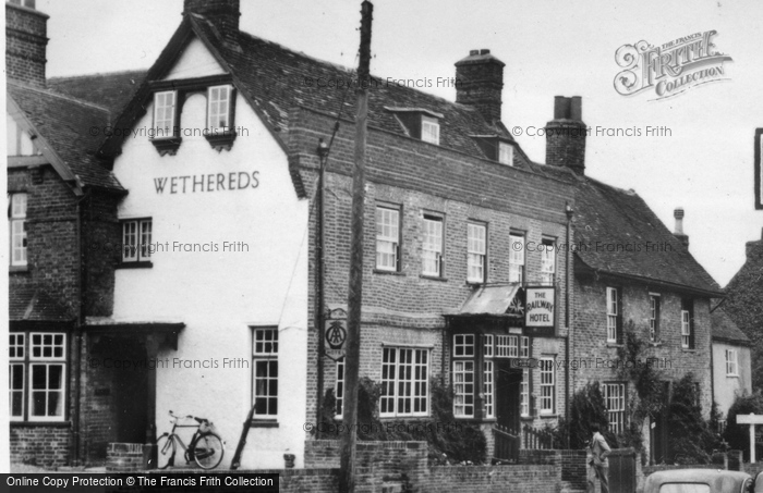 Photo of Wendover, Railway Hotel c.1955