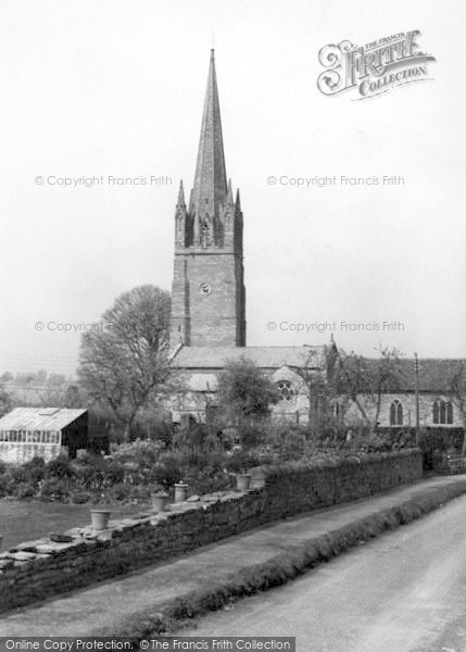 Photo of Weobley, St Peter's Church c.1950