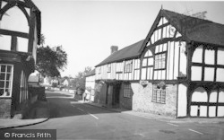 The Red Lion And Bell Square c.1960, Weobley