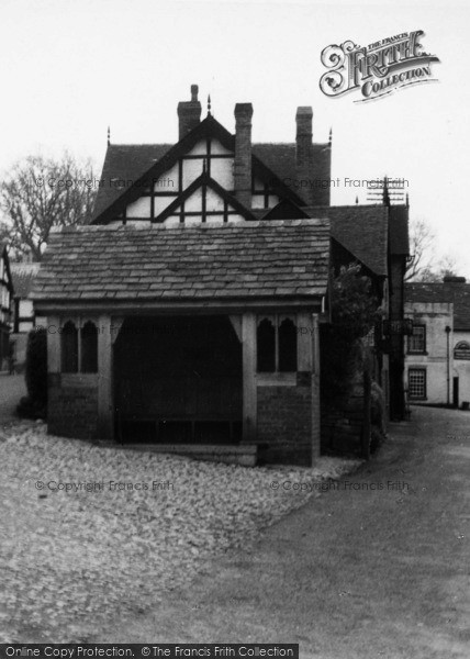 Photo of Weobley, The Village Bus Stop c.1950