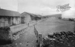 1913, West Bay
