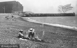 The Beach 1918, West Bay