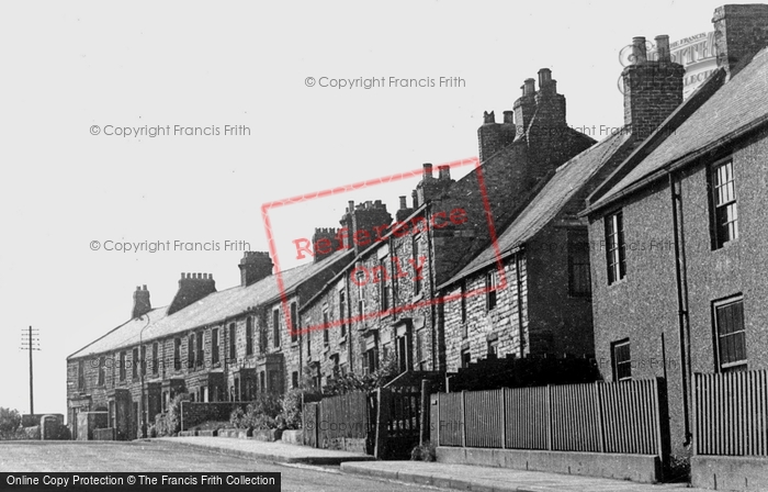Photo of West Boldon, Houses On St Nicholas Terrace c.1950