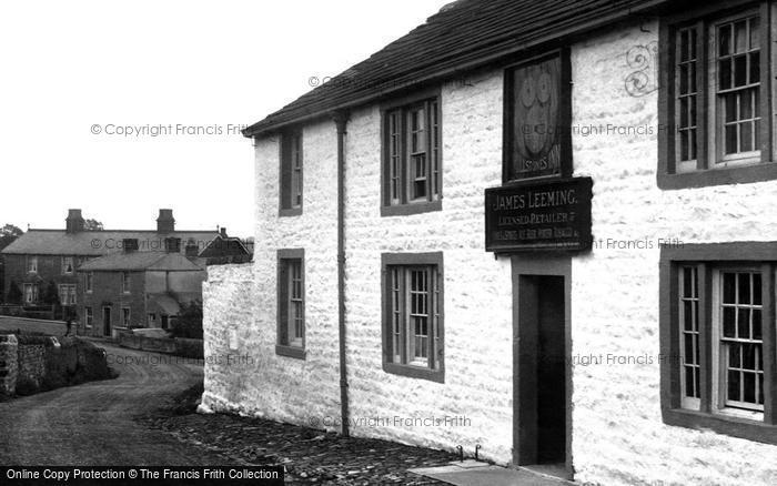Photo of West Bradford, Millstones Inn 1921