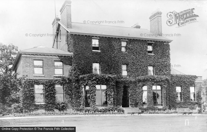 Photo of West Bromwich, Churchfields House c.1900