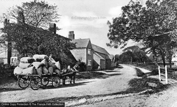 Photo of West Bromwich, Forge Farm c.1910