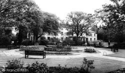 Memorial Gardens c.1965, West Bromwich