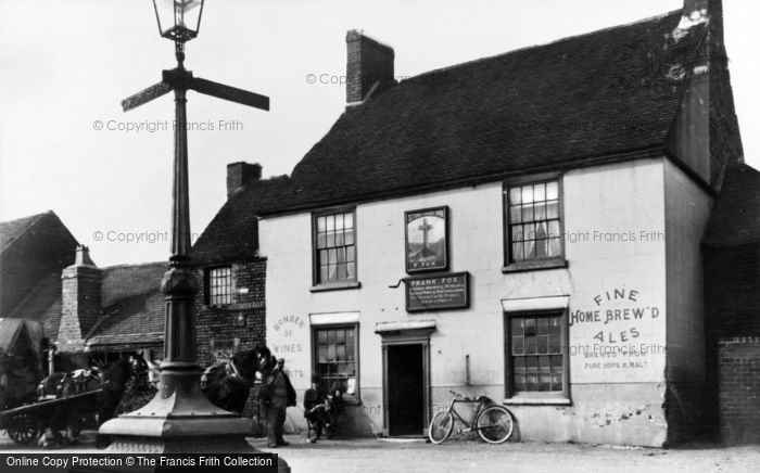 Photo of West Bromwich, Stone Cross Inn c.1900