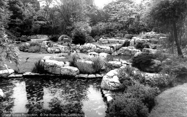 Photo of West Bromwich, The Memorial Gardens c.1965