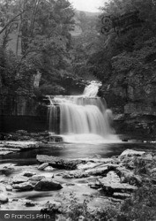 The Falls 1893, West Burton