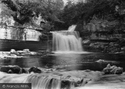 The Falls 1909, West Burton