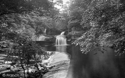 The Falls 1924, West Burton