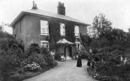 Gibbruns Croft 1907, West Clandon