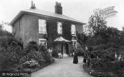 Gibbruns Croft 1907, West Clandon