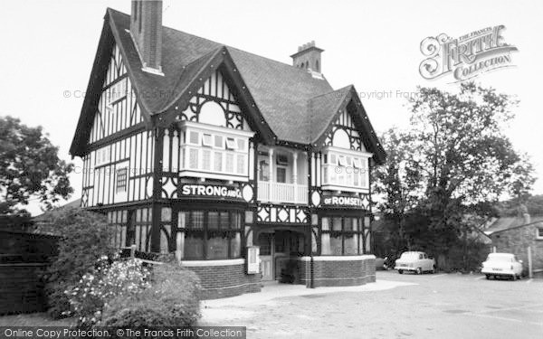 Photo of West End, The New Inn c.1965