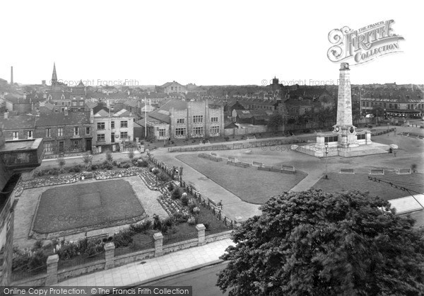 Photo of West Hartlepool, Gardens And Memorial c.1955