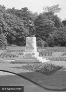 Ward Jackson Park, South African War Memorial c.1955, West Hartlepool