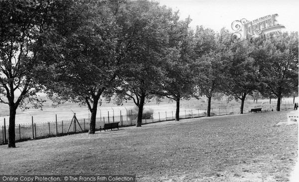 Photo of West Hendon, York Park c.1965
