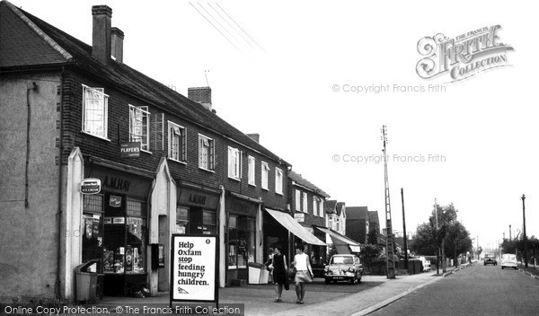Photo of West Horndon, Thorndon Avenue c.1965