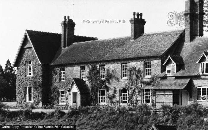 Photo of West Ilsley, Hodcott House c.1955