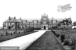 Dauntsey School 1898, West Lavington