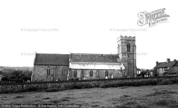 Photo of West Runton, Holy Trinity Church c.1960