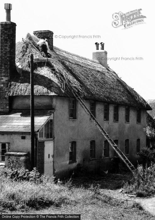 Photo of West Stafford, Thatching c.1960