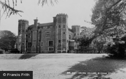 Wickham Court, Coloma College c.1960, West Wickham