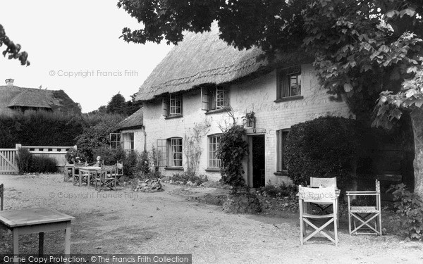 Photo of West Wittering, The Dog And Duck c.1939