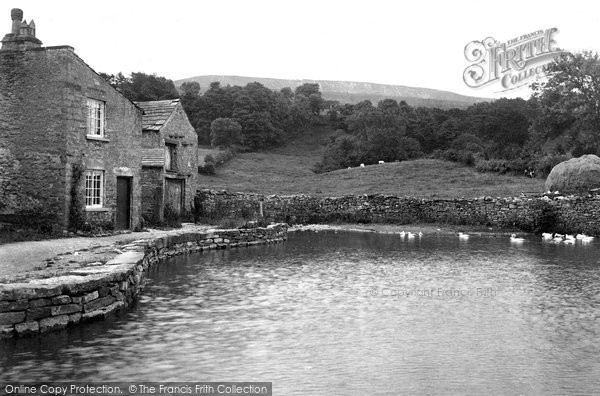 Photo of West Witton, The Duck Pond 1911