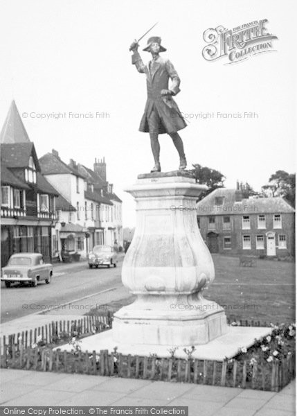 Photo of Westerham, The General Wolfe Statue c.1955