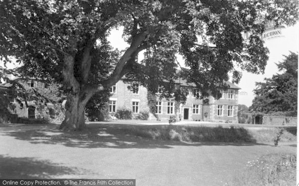 Photo of Weston Rhyn, Moreton Hall c.1950