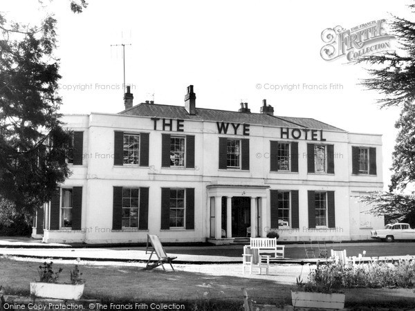 Photo of Weston Under Penyard, The Wye Hotel c.1965