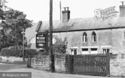 Weston Cross Inn c.1955, Weston Under Penyard