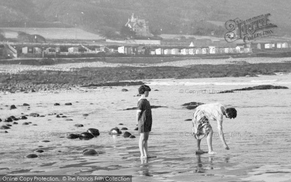 Photo of Westward Ho!, Girls On The Beach 1923