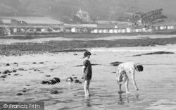 Girls On The Beach 1923, Westward Ho!