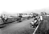 The Promenade 1932, Westward Ho!
