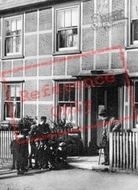 Boys, High Street 1903, Wethersfield