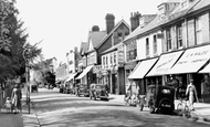 Weybridge, Queen's Road c1955