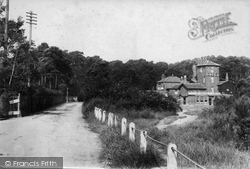 The Heath 1904, Weybridge