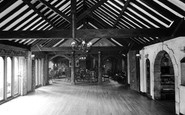 Weybridge, the High Pine Club c1960