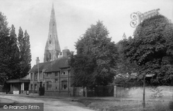 Village 1890, Weybridge