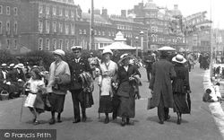 People On The Promenade 1918, Weymouth